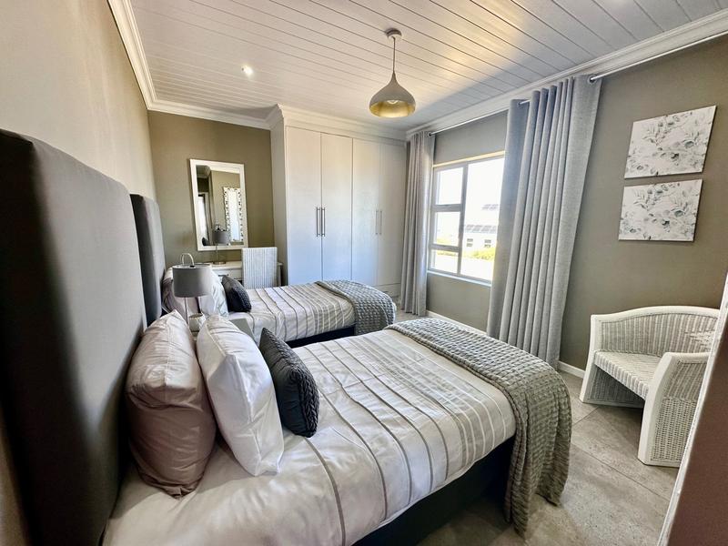 To Let 4 Bedroom Property for Rent in Pinnacle Point Golf Estate Western Cape